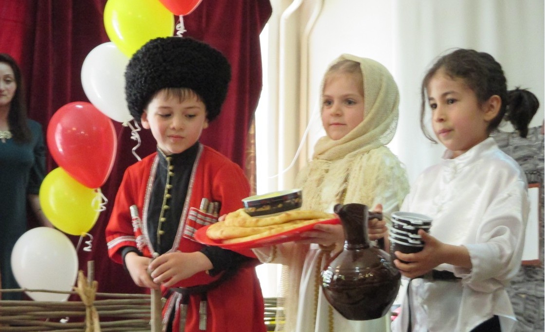 Участие Движения «Иудзинад» в республиканском детском конкурсе «Зонды къуыбылой».